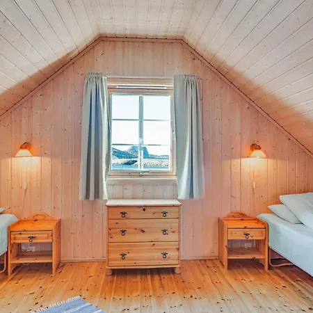 6 Person In Brekstad